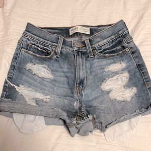 Mudd high rise Jean shorts